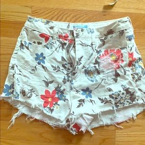 Show me Your Mumu Floral high waisted shorts